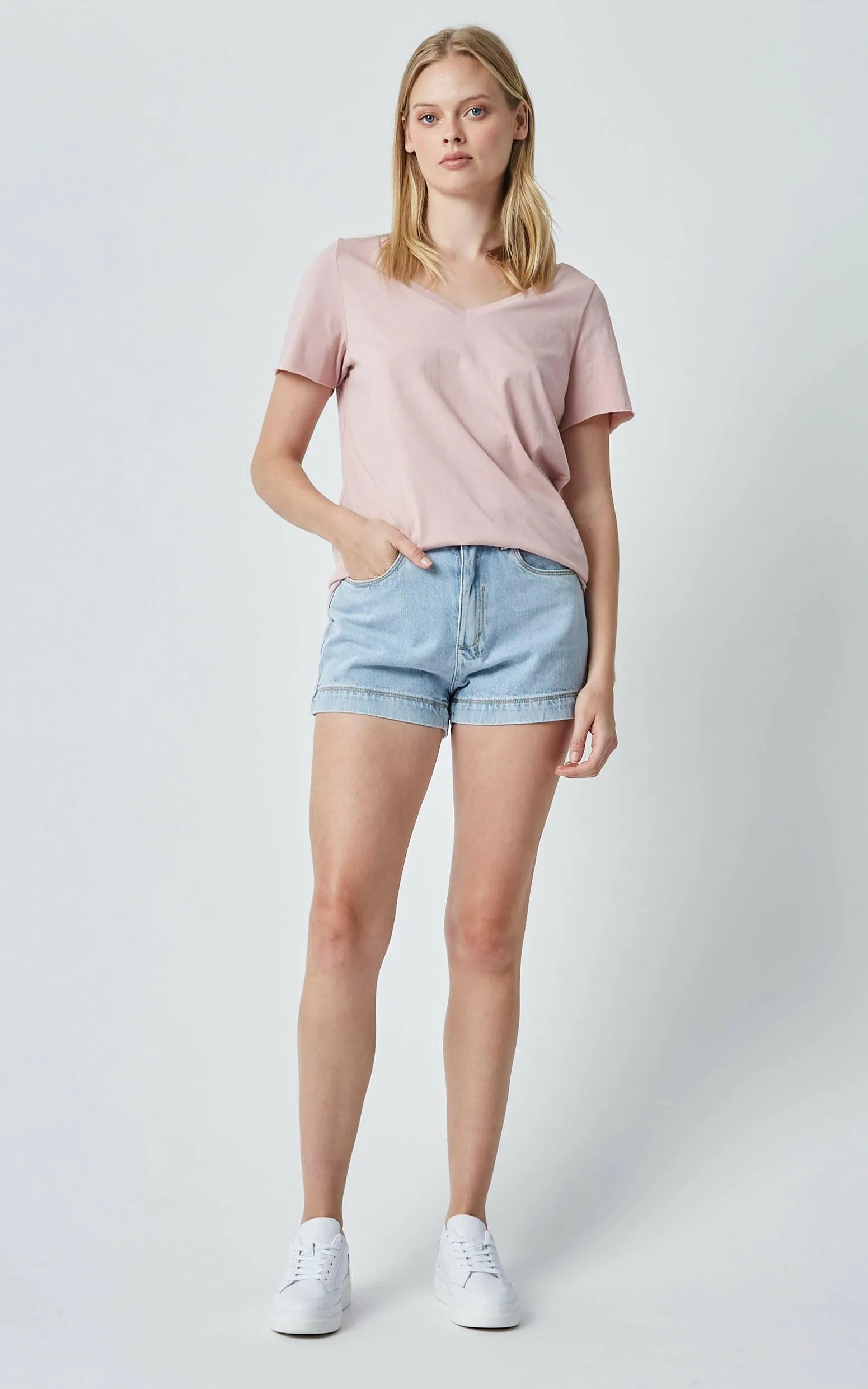 Yenny V-Neck Dusty Pink Tee